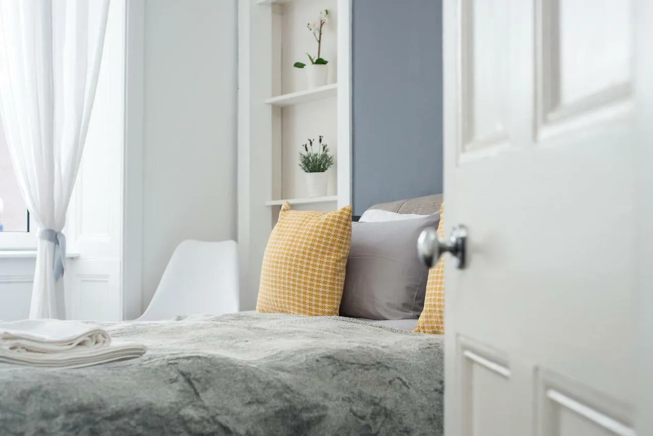 The Roseburn Apartment Edinburgh